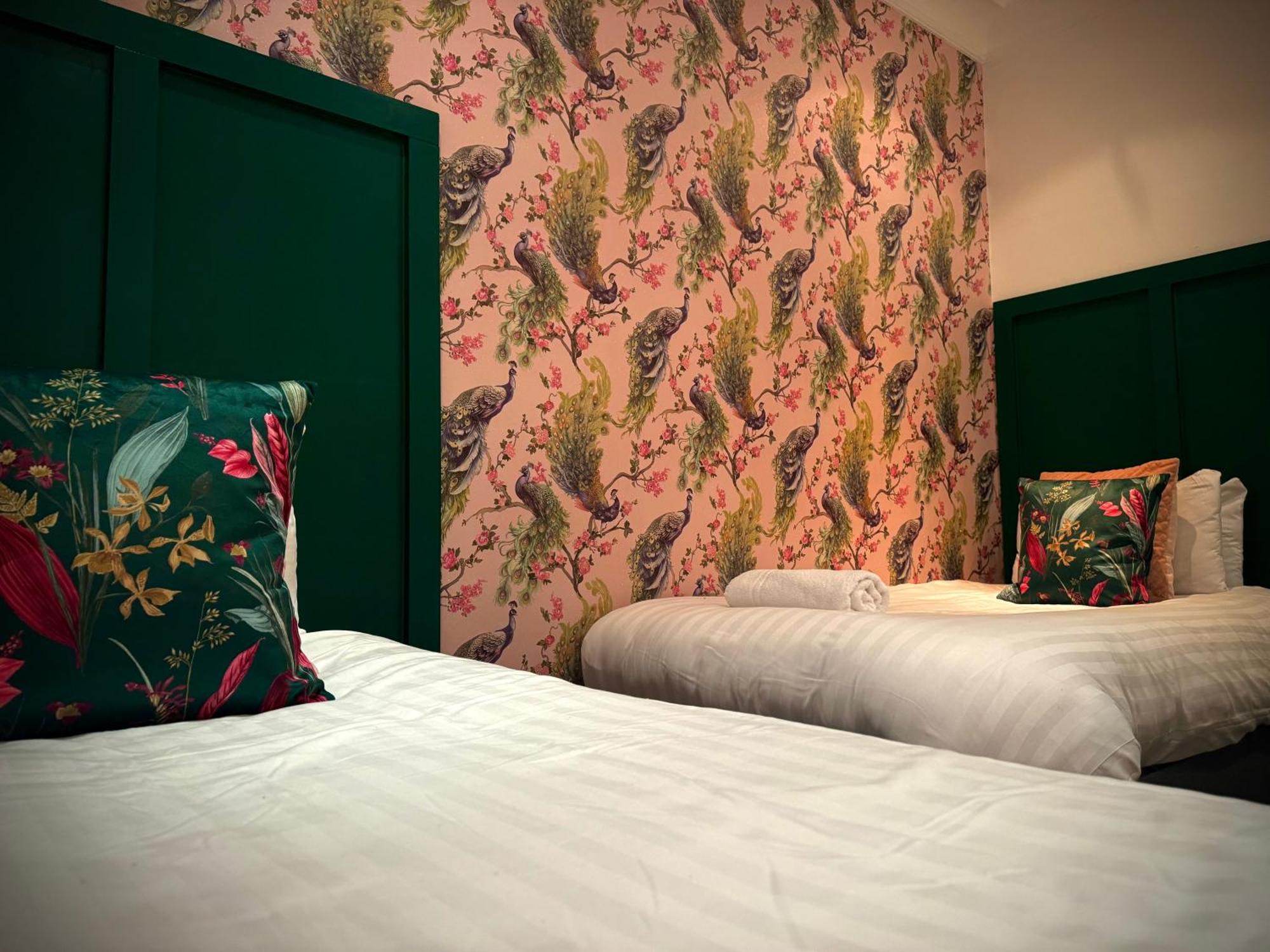Villa Sleeps10-Parking-Garden-Hottub-Petfriendly à Blackpool Extérieur photo