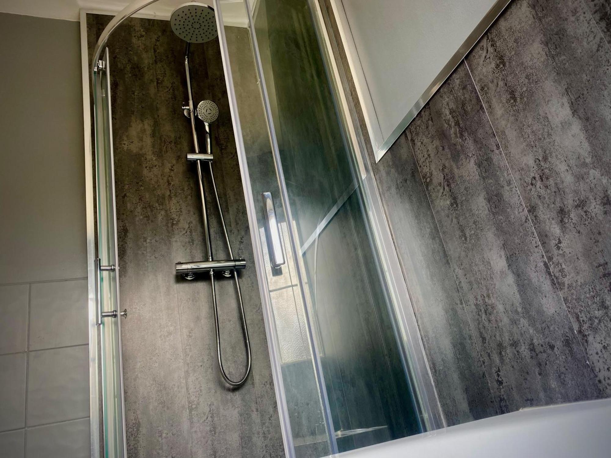 Villa Sleeps10-Parking-Garden-Hottub-Petfriendly à Blackpool Extérieur photo
