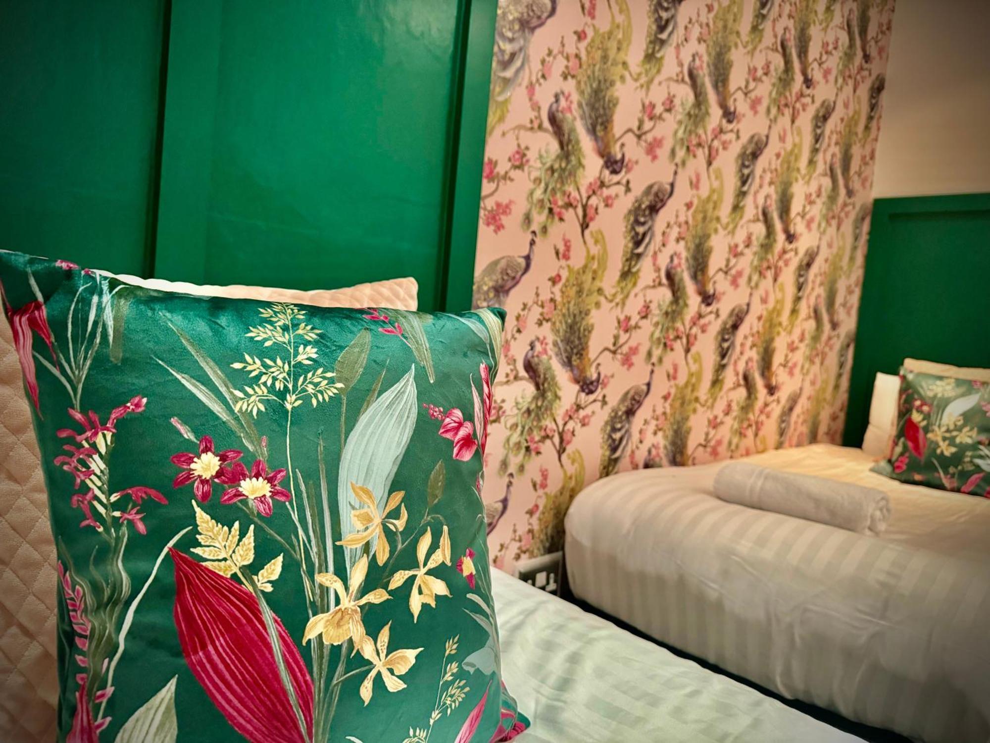Villa Sleeps10-Parking-Garden-Hottub-Petfriendly à Blackpool Extérieur photo